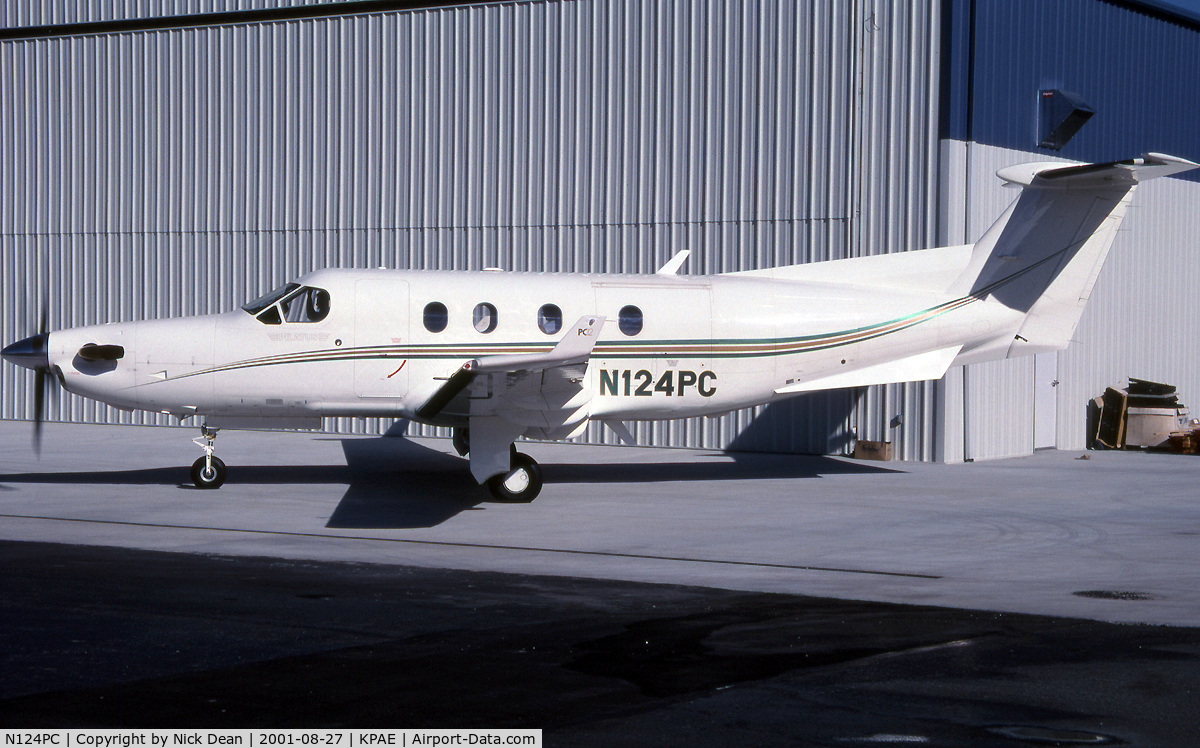 N124PC, 1998 Pilatus PCXII/45 C/N 217, KPAE