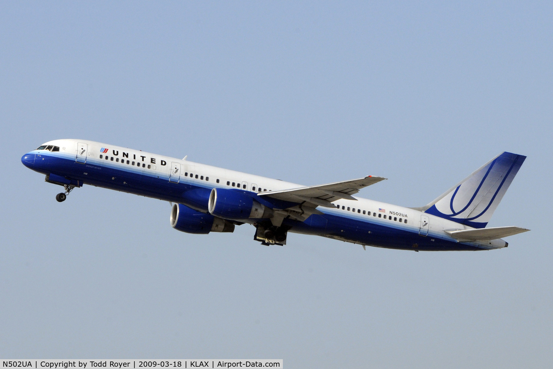 N502UA, 1989 Boeing 757-222 C/N 24623, Departing LAX on 25R