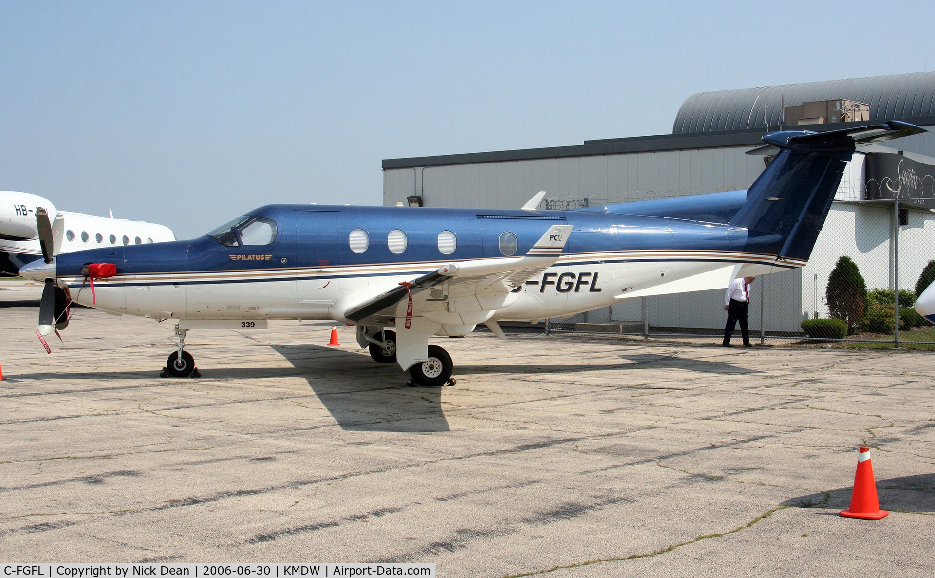 C-FGFL, 2000 Pilatus PC-12/45 C/N 339, KMDW