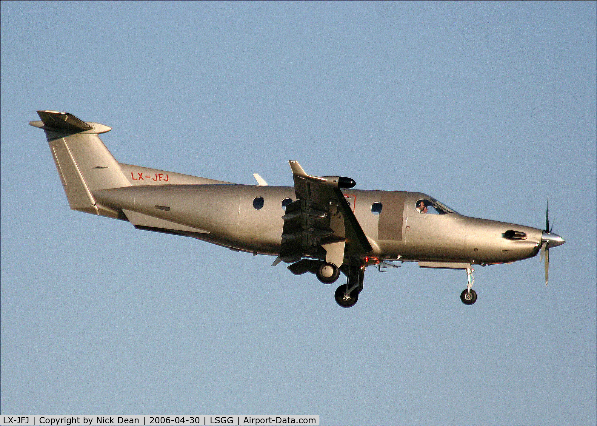 LX-JFJ, 2005 Pilatus PC-12/45 C/N 678, LSGG
