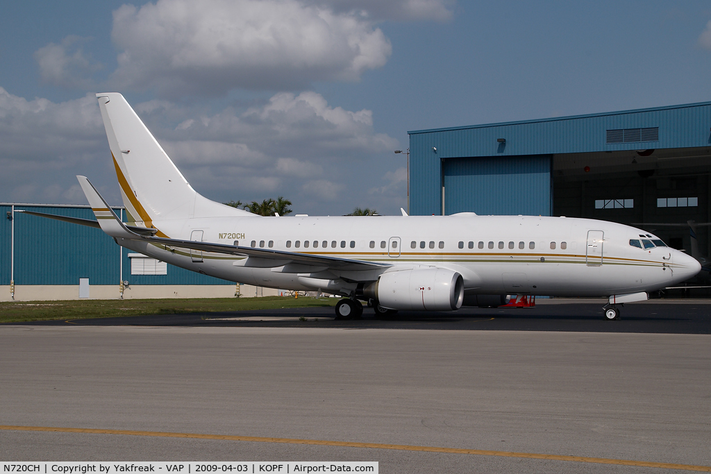 N720CH, 1999 Boeing 737-7AK/BBJ C/N 29866, Boeing 737-700