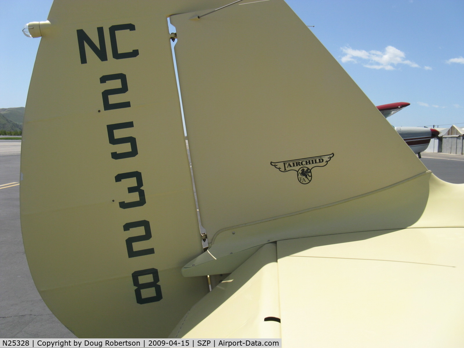 N25328, 1940 Fairchild 24W-40 C/N W40-114, 1940 Fairchild 24W-40, Warner Super Scarab 165 165 Hp/175 Hp for takeoff radial upgrade from original 145 Hp, Fairchild logo