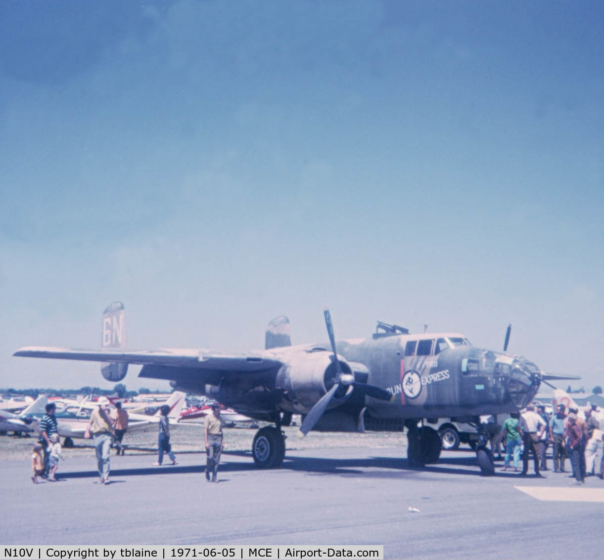 N10V, 1943 North American B-25H Mitchell C/N 98-21433, West Coast Antique Fly-in
