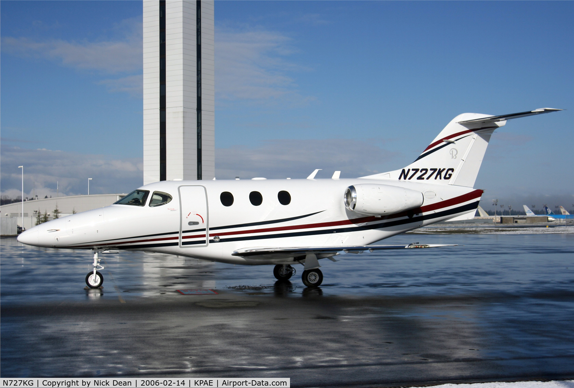 N727KG, Raytheon Aircraft Company 390 C/N RB-143, KPAE