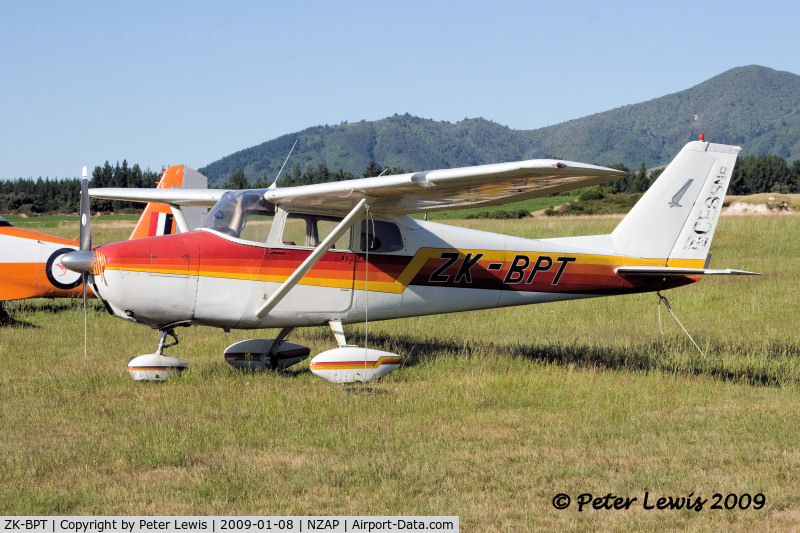 ZK-BPT, 1959 Cessna 172A C/N 47179, Rotor & Wing Maintenance Ltd., Taupo