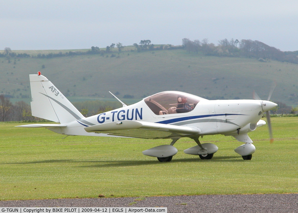 G-TGUN, 2008 Aero AT-3 R100 C/N AT3-045, TAXYING TO RWY 06