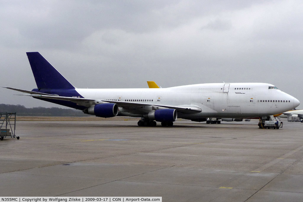N355MC, 1985 Boeing 747-341 C/N 23395, visitor