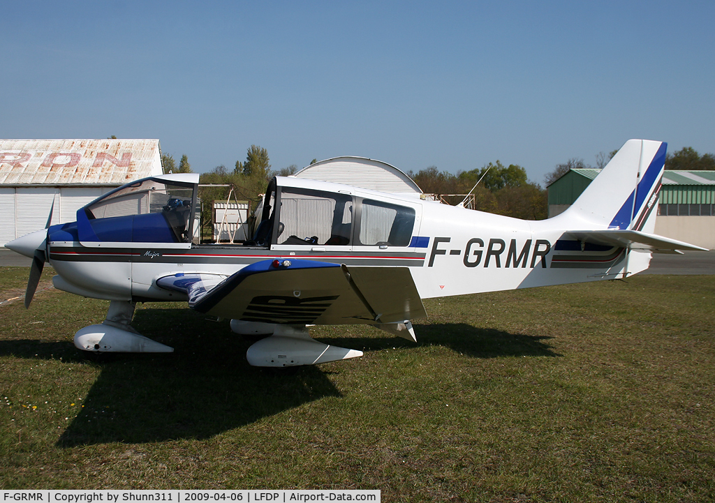 F-GRMR, Robin DR-400-160 Chevalier C/N 2429, Small stop at this airfield