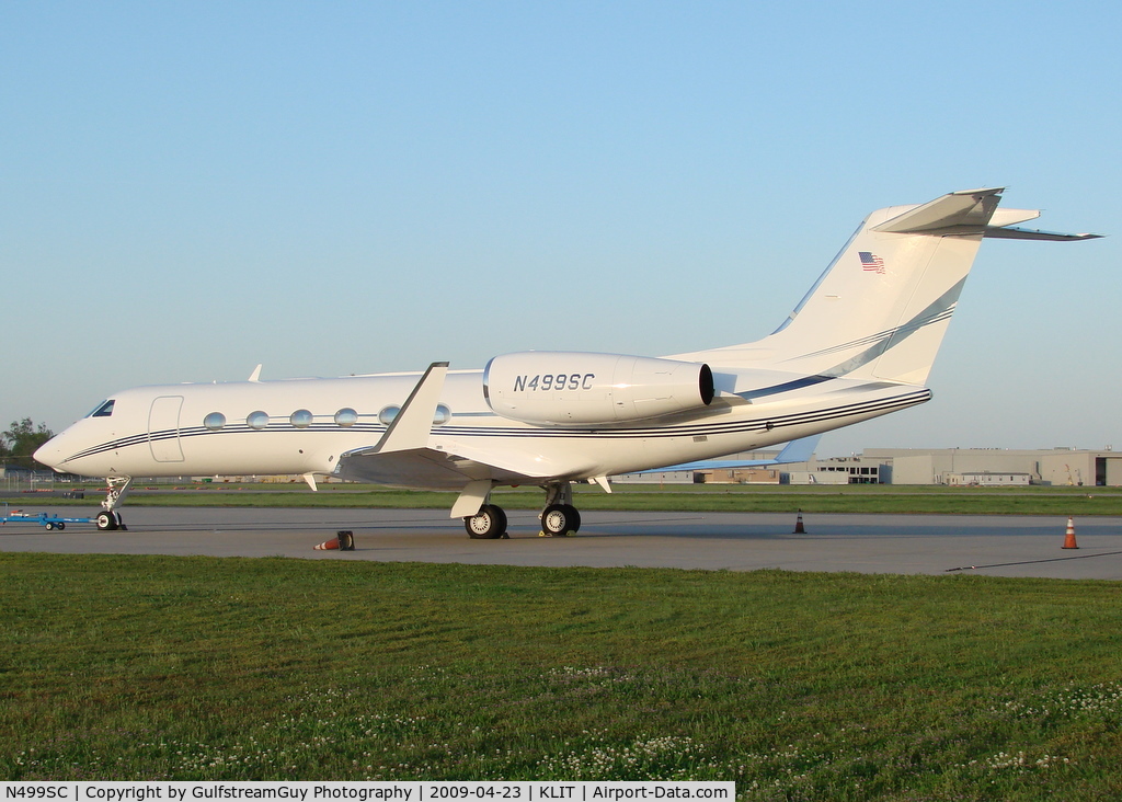 N499SC, 2008 Gulfstream Aerospace GIV-X (G450) C/N 4135, Overnighting in 