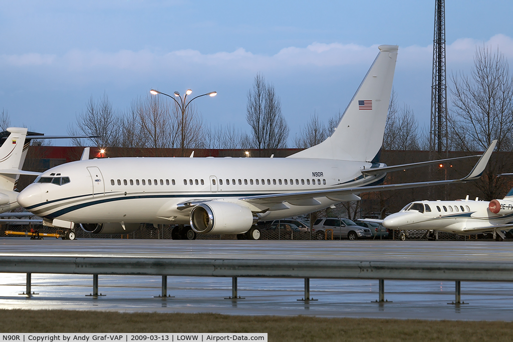 N90R, 2001 Boeing 737-7EL C/N 32775, 737-700