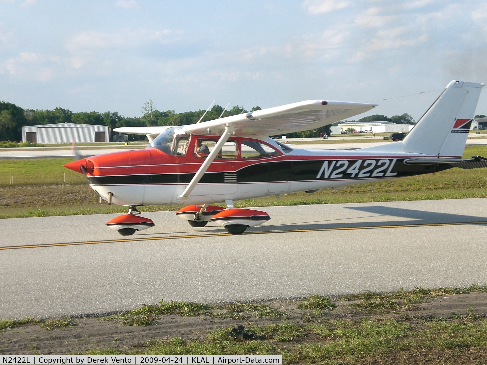 N2422L, 1966 Cessna 172H C/N 17255622, Sun 'N Fun 2009