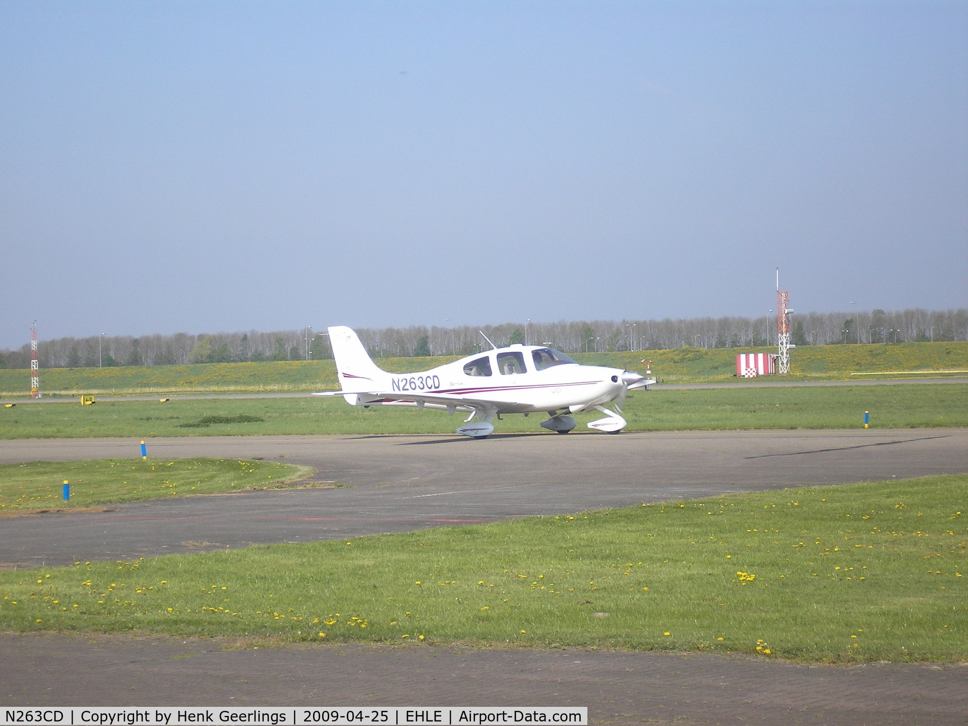 N263CD, 2003 Cirrus SR20 C/N 1308, Lelystad Airport