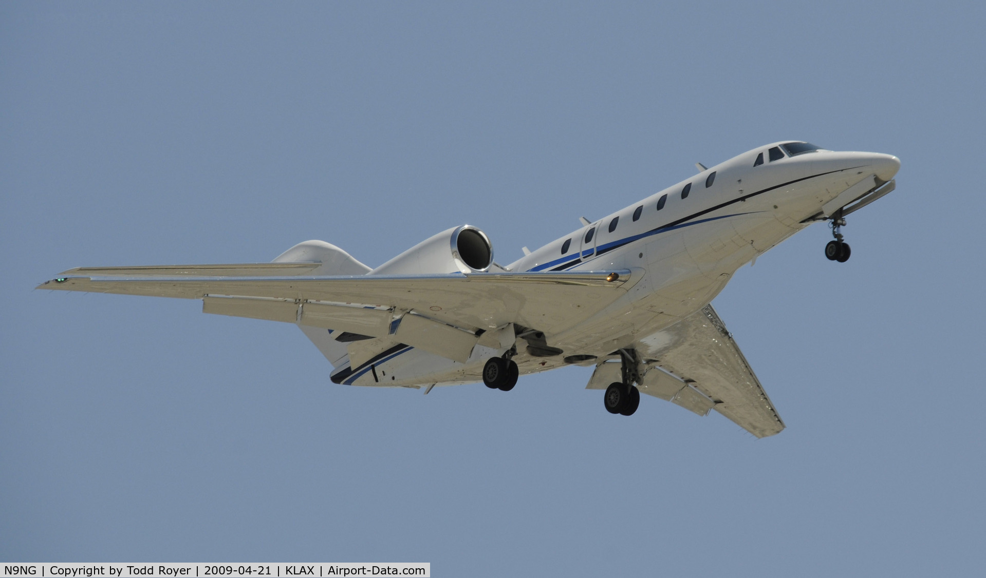 N9NG, 2003 Cessna 750 Citation X Citation X C/N 750-0213, Landing 24R at LAX