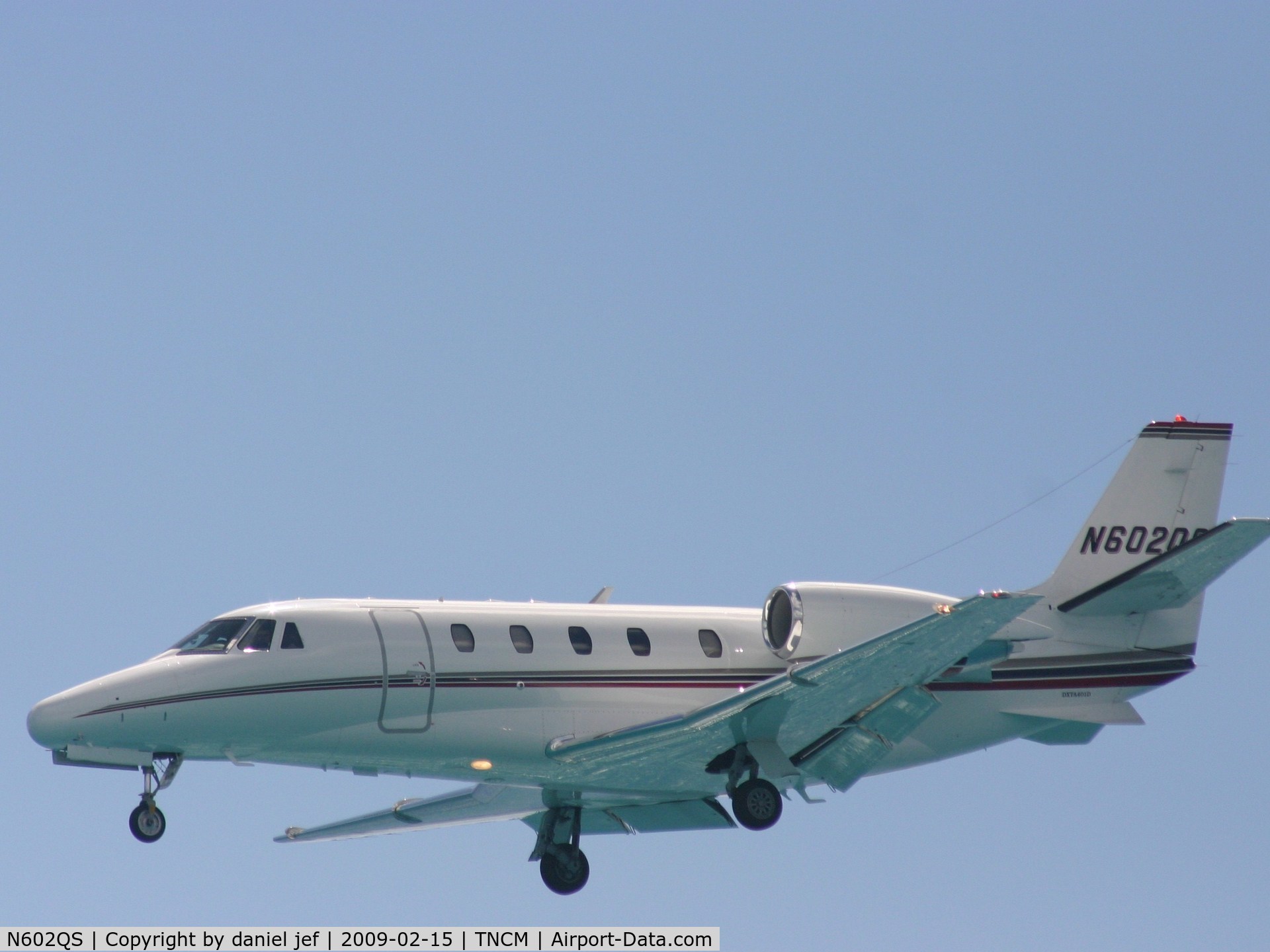 N602QS, 2004 Cessna 560XL Citation XLS C/N 560-5518, Landing 10