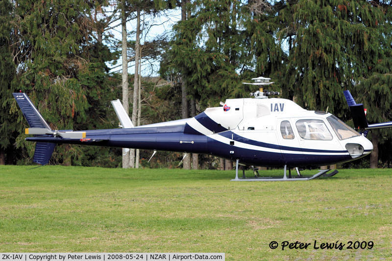 ZK-IAV, Aerospatiale AS-355F-1 Ecureuil 2 C/N 5041, Oceania Aviation Ltd., Ardmore
