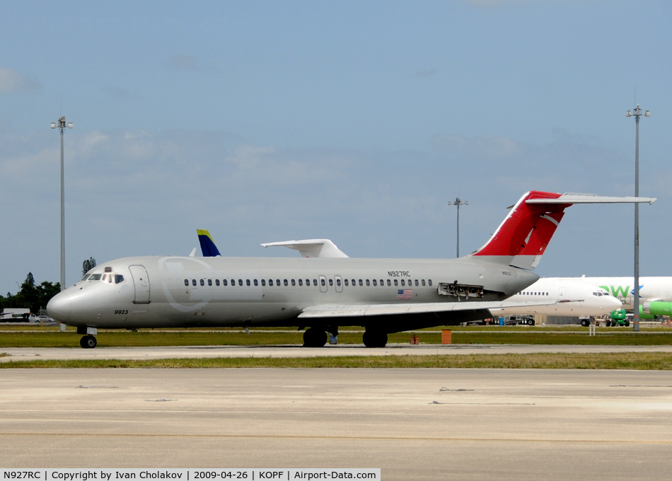 N927RC, 1970 Douglas DC-9-32 C/N 47469, ex Northwest Airlines. Probably last photo before being scrapped