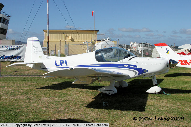 ZK-LPI, Alpi Aviation Pioneer 200 C/N NZ2001, P M Randall, Te Kopuru