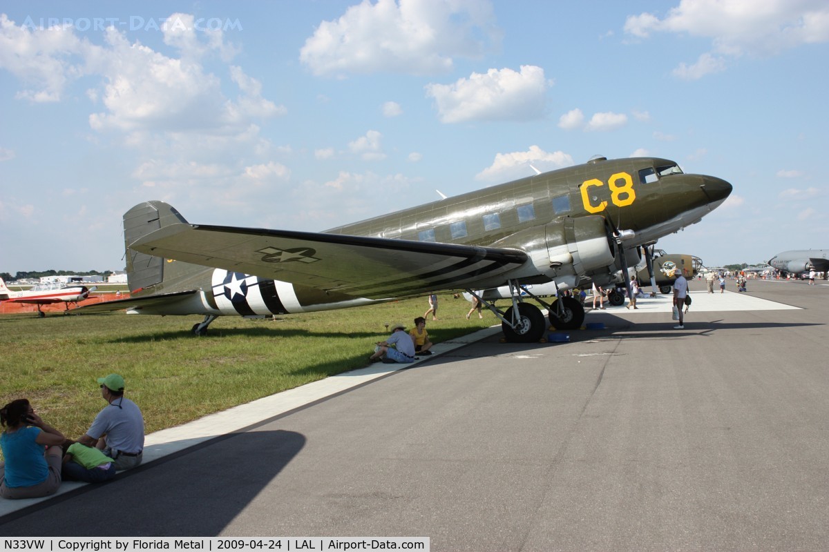 N33VW, 1943 Douglas DC3C-S1C3G (C-47A) C/N 20401, C-47