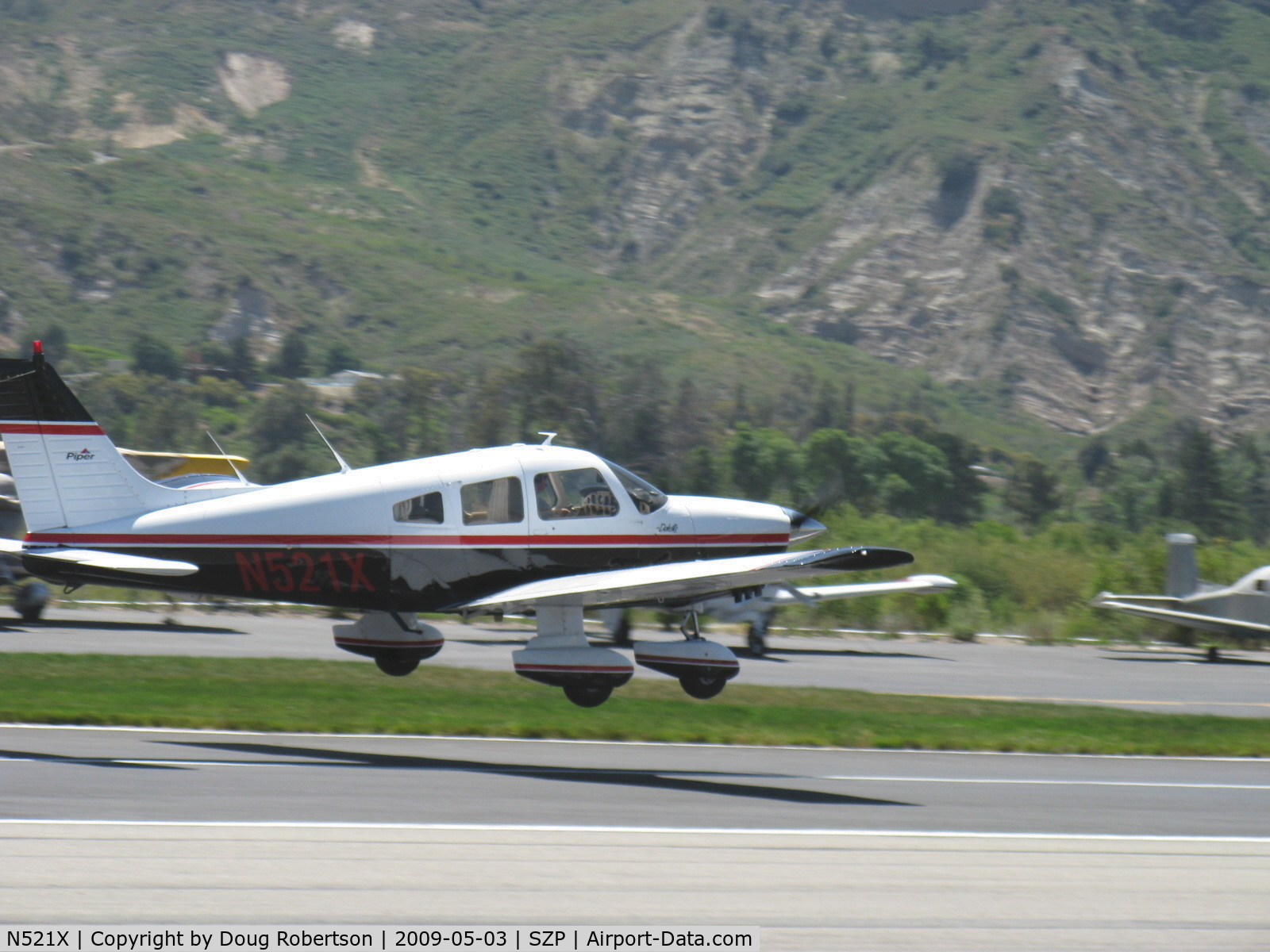 N521X, 1978 Piper PA-28-236 Dakota C/N 28-7911038, 1978 Piper PA-28-236 DAKOTA, Lycoming O-540-J3A5D 235 Hp, takeoff Rwy 22