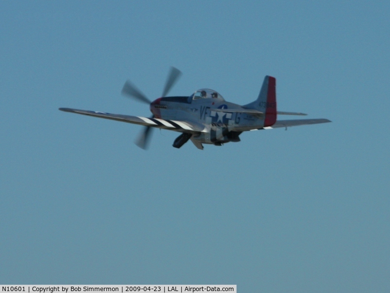 N10601, 1944 North American P-51D Mustang C/N 122-40383, Taking rides at Sun N Fun 2009 - Lakeland, Florida