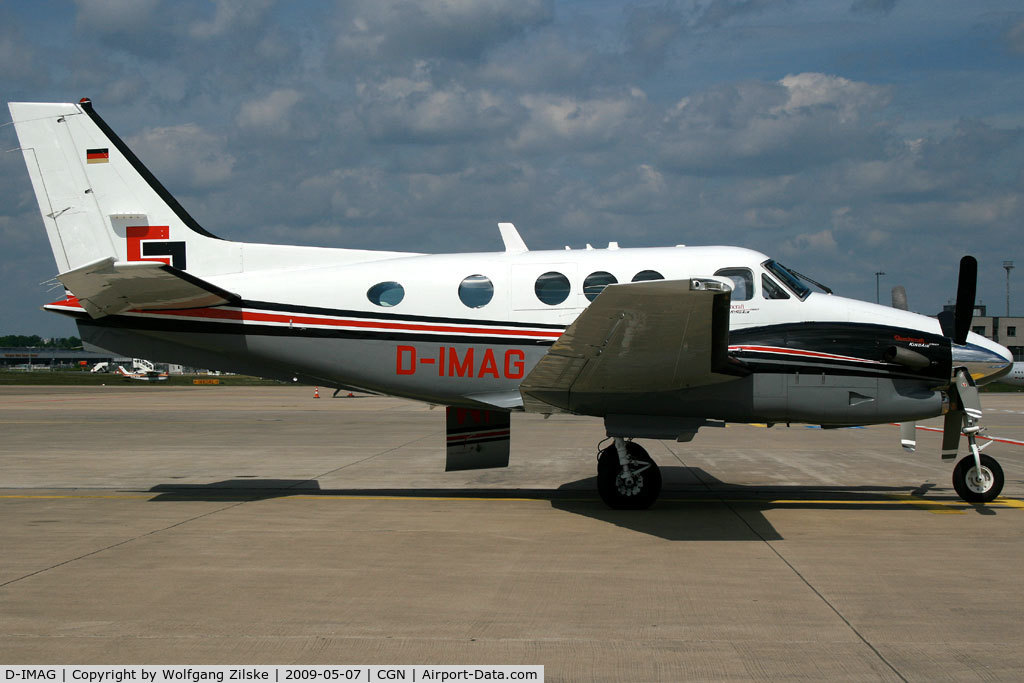 D-IMAG, 2007 Beechcraft King Air C90GT C/N LJ-1833, visitor