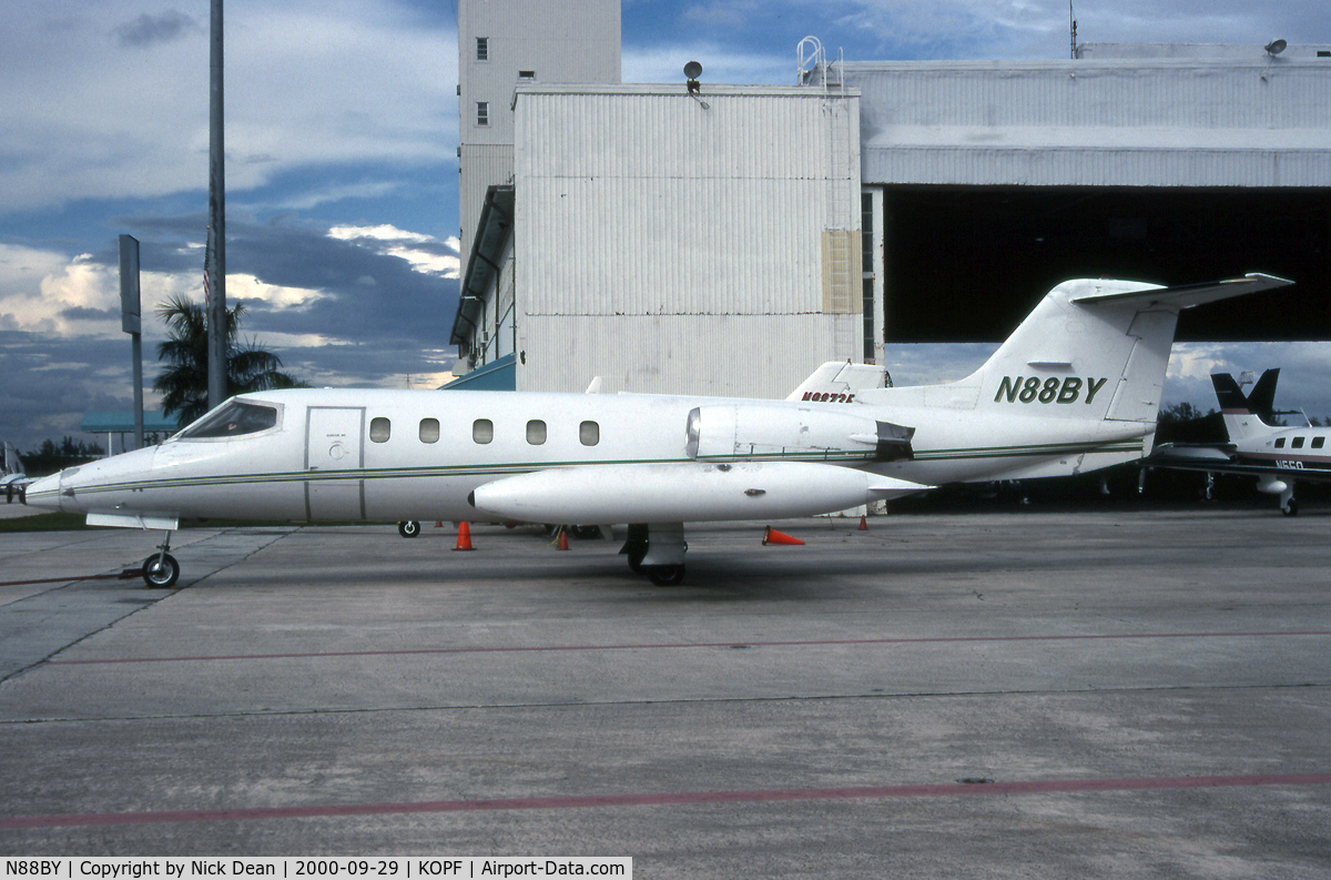 N88BY, 1974 Gates LearJet 25B C/N 168, KOPF