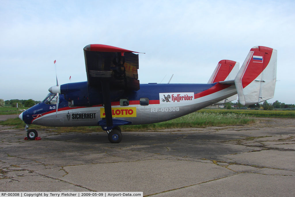 RF-00308, Antonov An-28 C/N 1AJ001-04, An28 in for Langar Skydiving Week