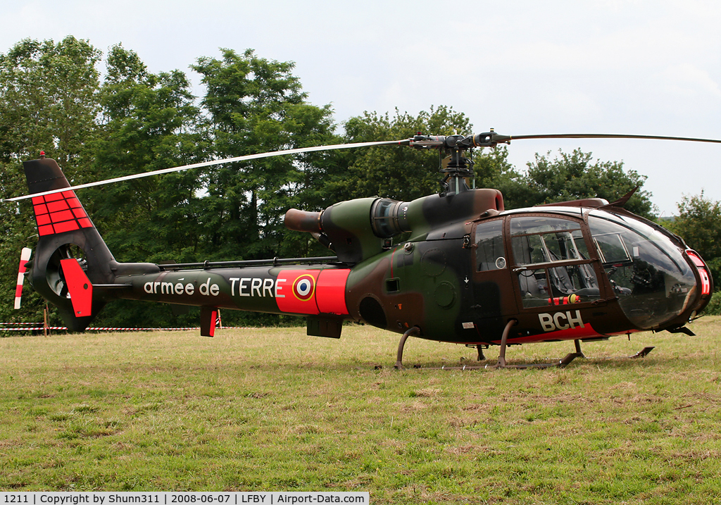1211, Aérospatiale SA-341F Gazelle C/N 1211, Used for first flight during LFBY Open Day 2008