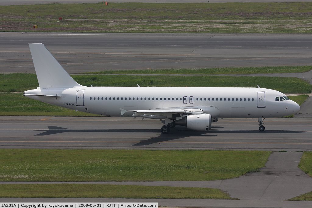 JA201A, 2003 Airbus A320-211 C/N 1973, without titles ANA.A320