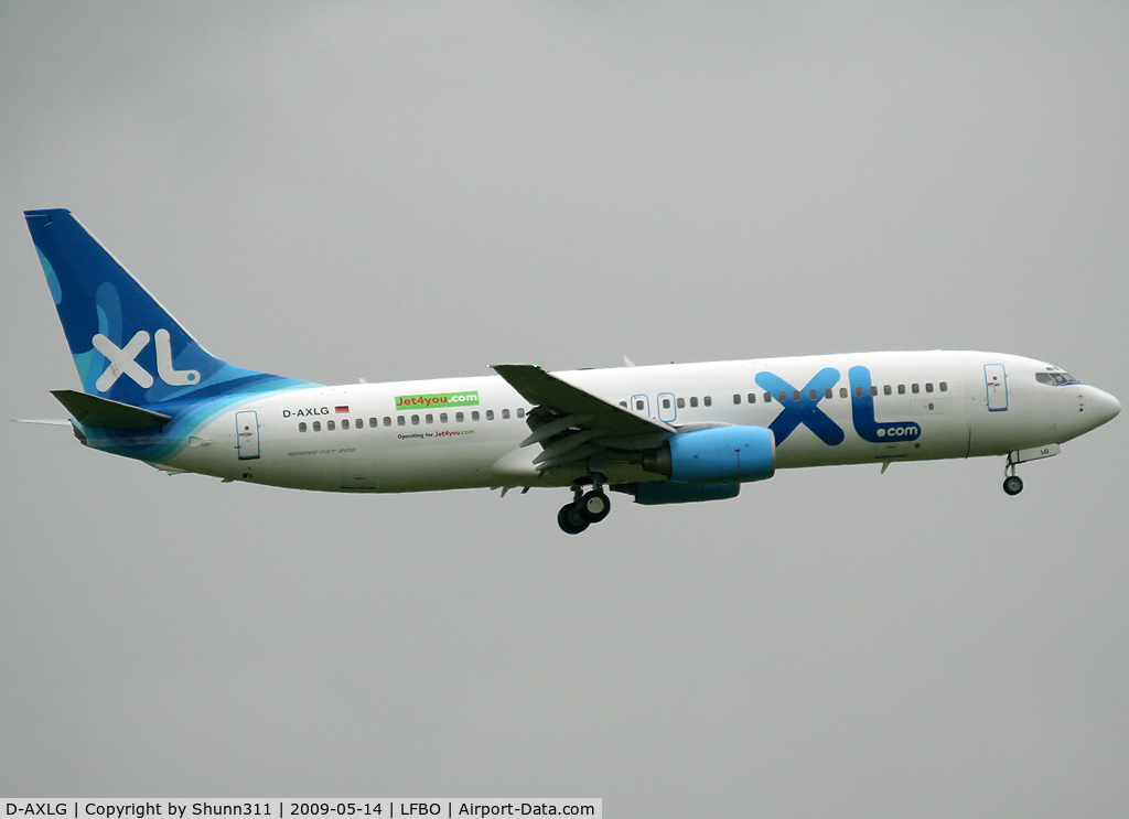 D-AXLG, 1998 Boeing 737-8Q8 C/N 28226, Landing rwy 32L with additional 'Jet4You' stickers...
