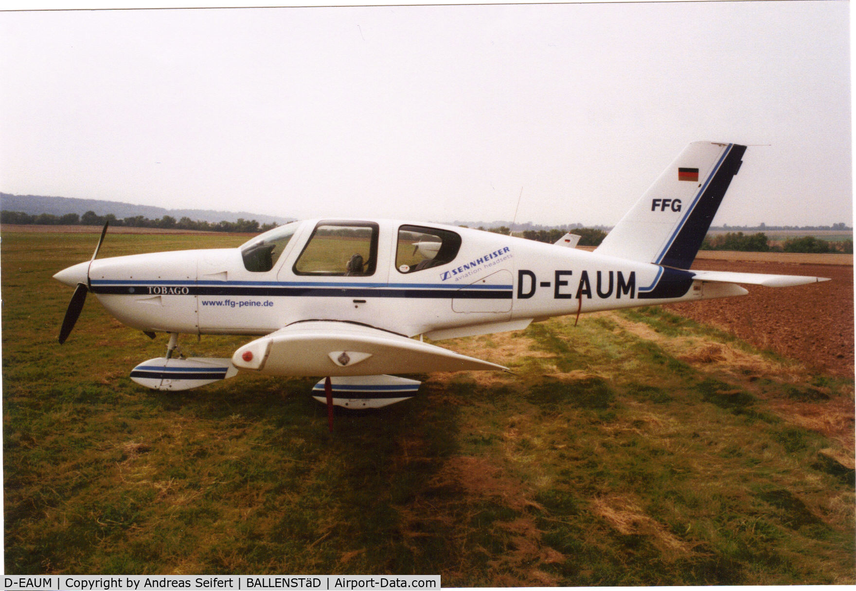 D-EAUM, Socata TB-10 Tobago C/N 1098, Ballenstädt 2002