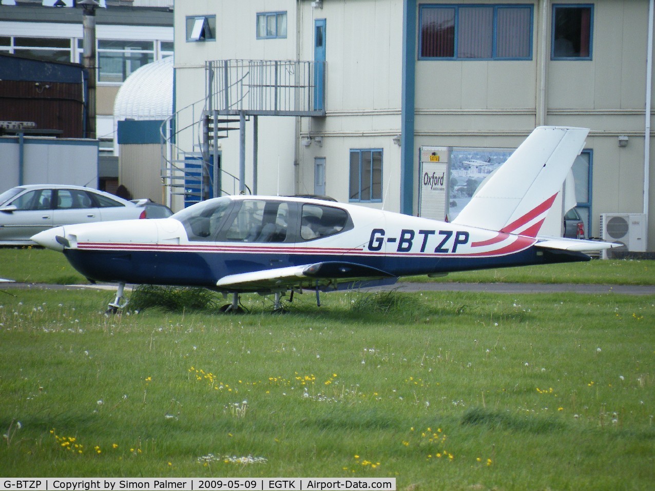 G-BTZP, 1992 Socata TB-9 Tampico C/N 1421, TB9 parked at Oxford
