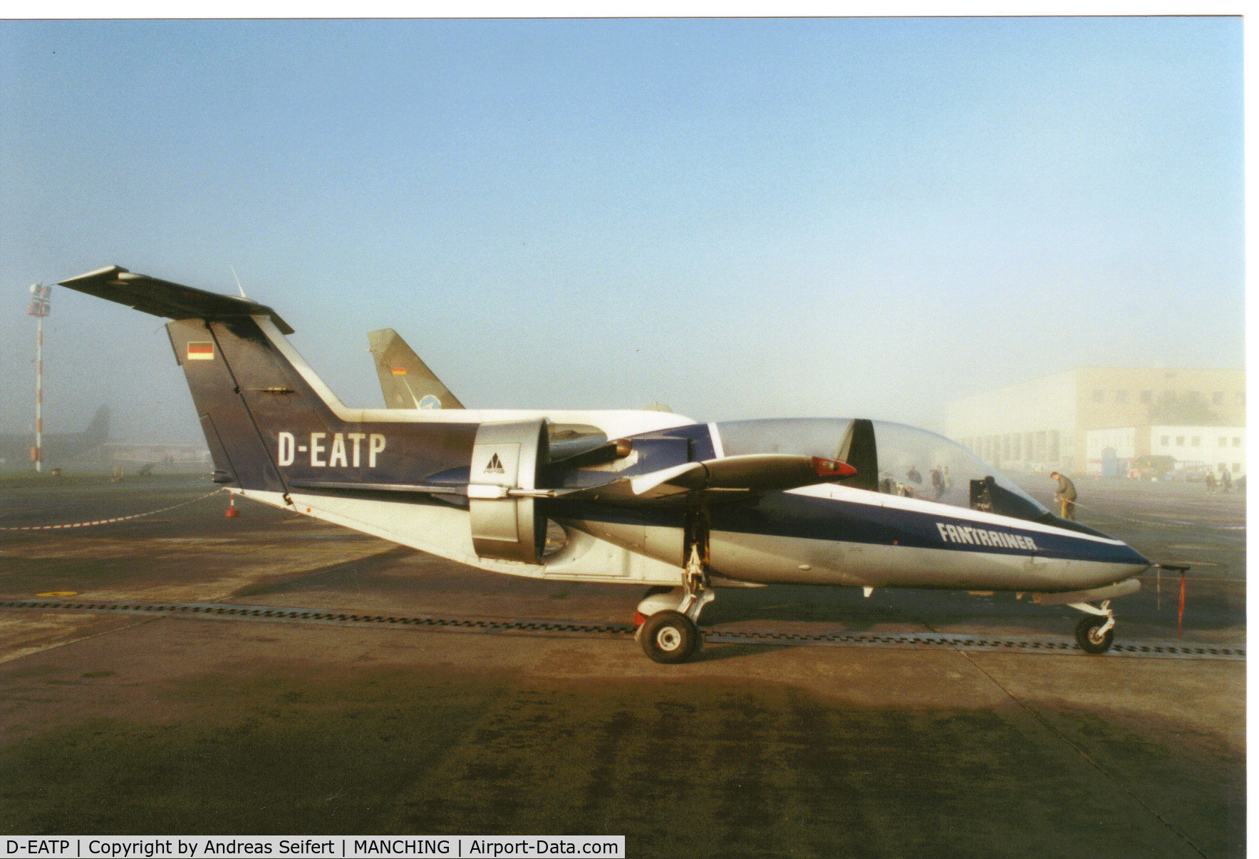 D-EATP, 1985 RFB Fantrainer 400 C/N 011, Manching 2002