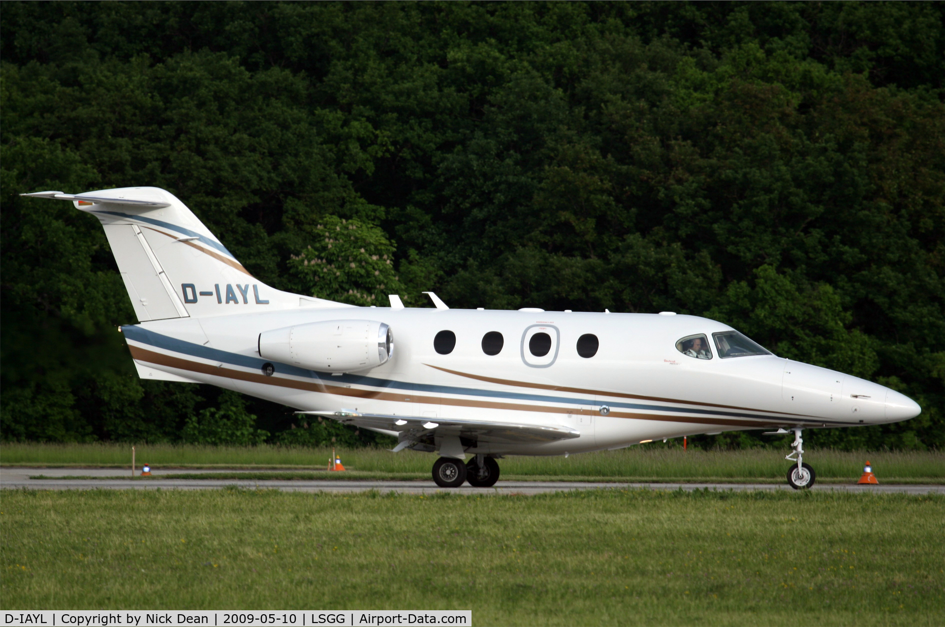 D-IAYL, 2008 Raytheon 390 Premier IA C/N RB-249, LSGG (EBACE 2009)