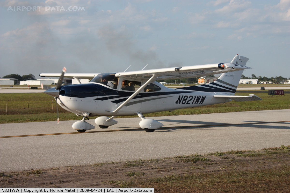 N821WW, 2006 Cessna 182T Skylane C/N 18281828, Cessna 182T