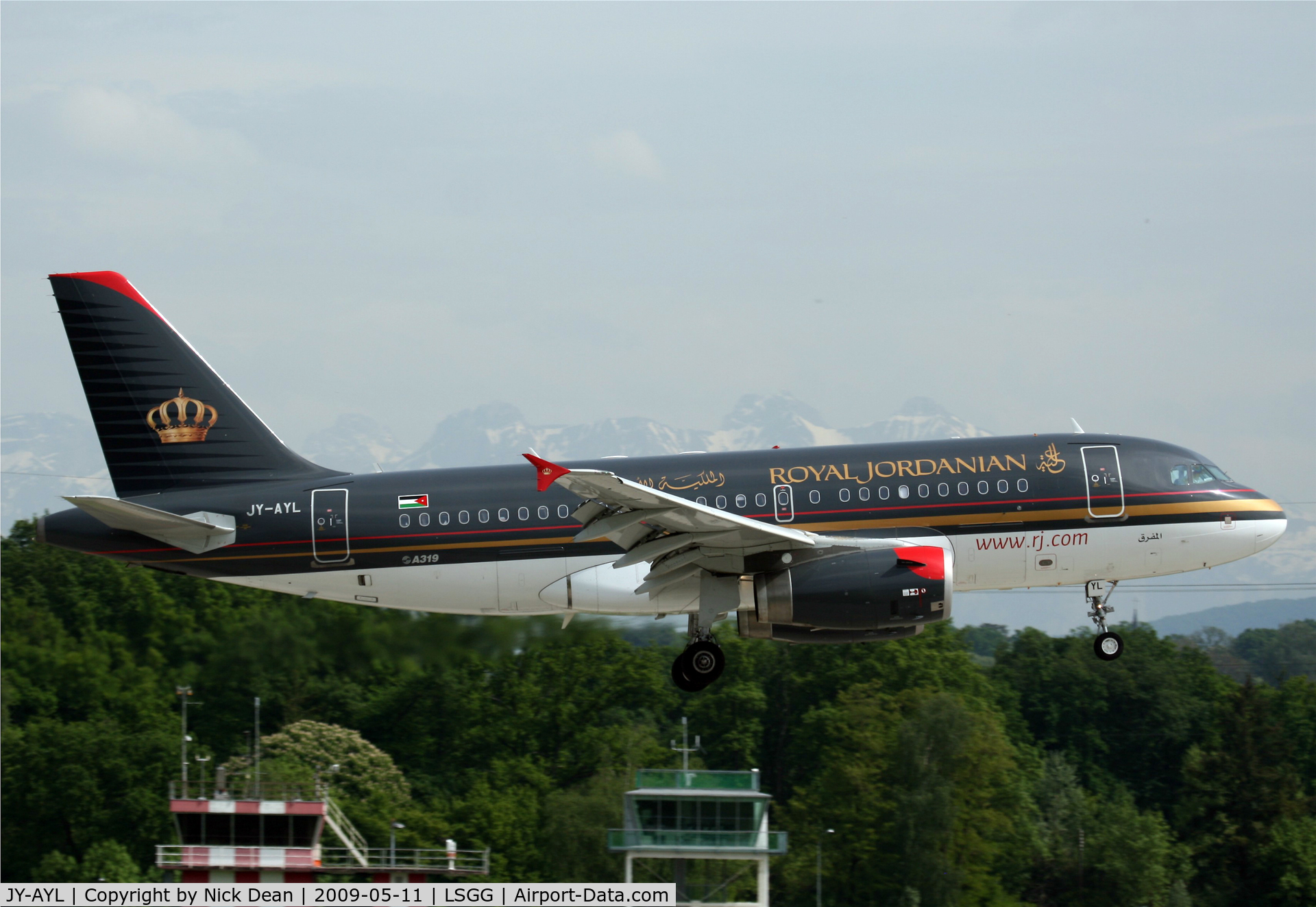 JY-AYL, 2008 Airbus A319-132 C/N 3428, LSGG