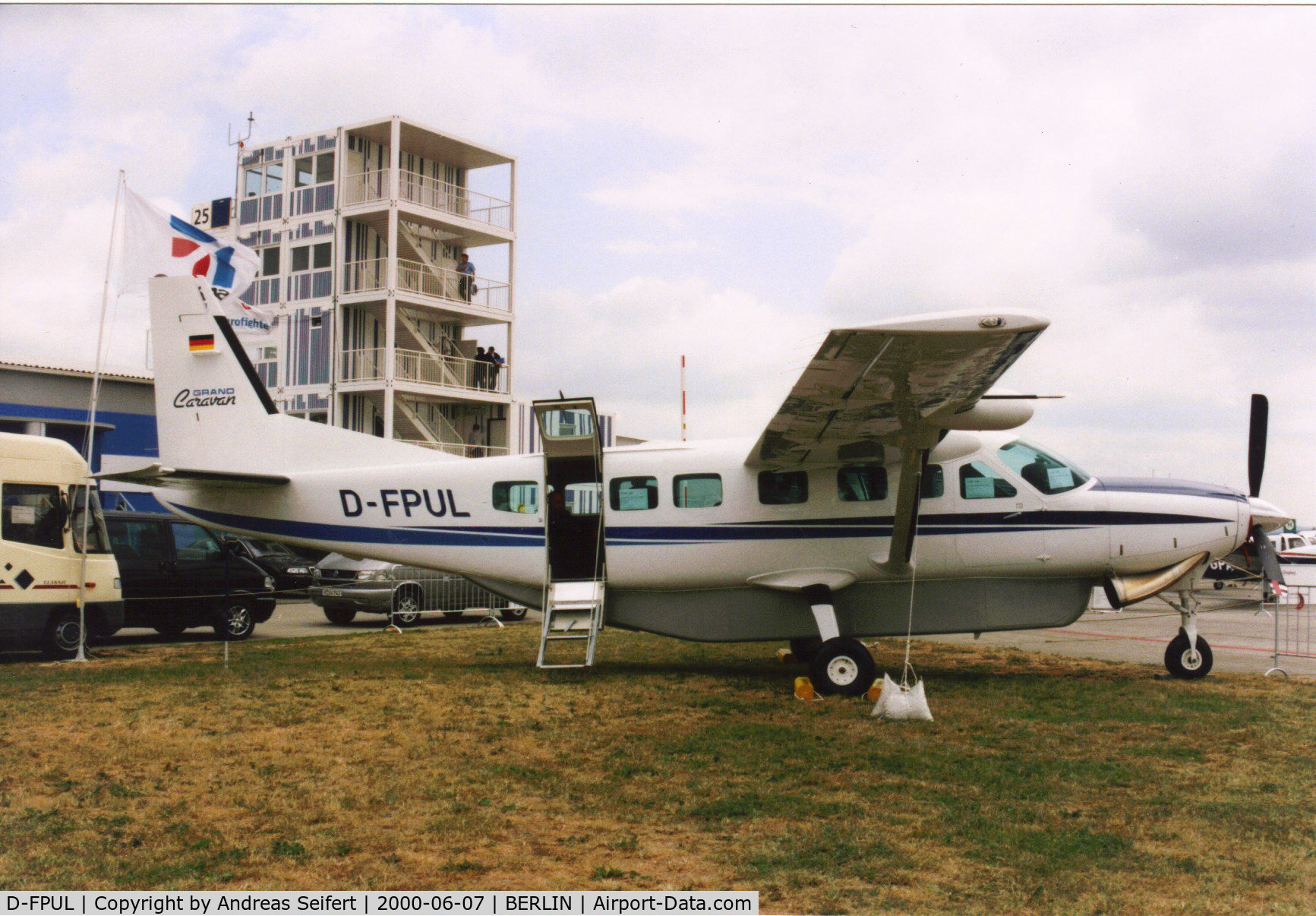 D-FPUL, Cessna 208B Caravan I C/N 208B-0805, Berlin ILA 7.6.2000