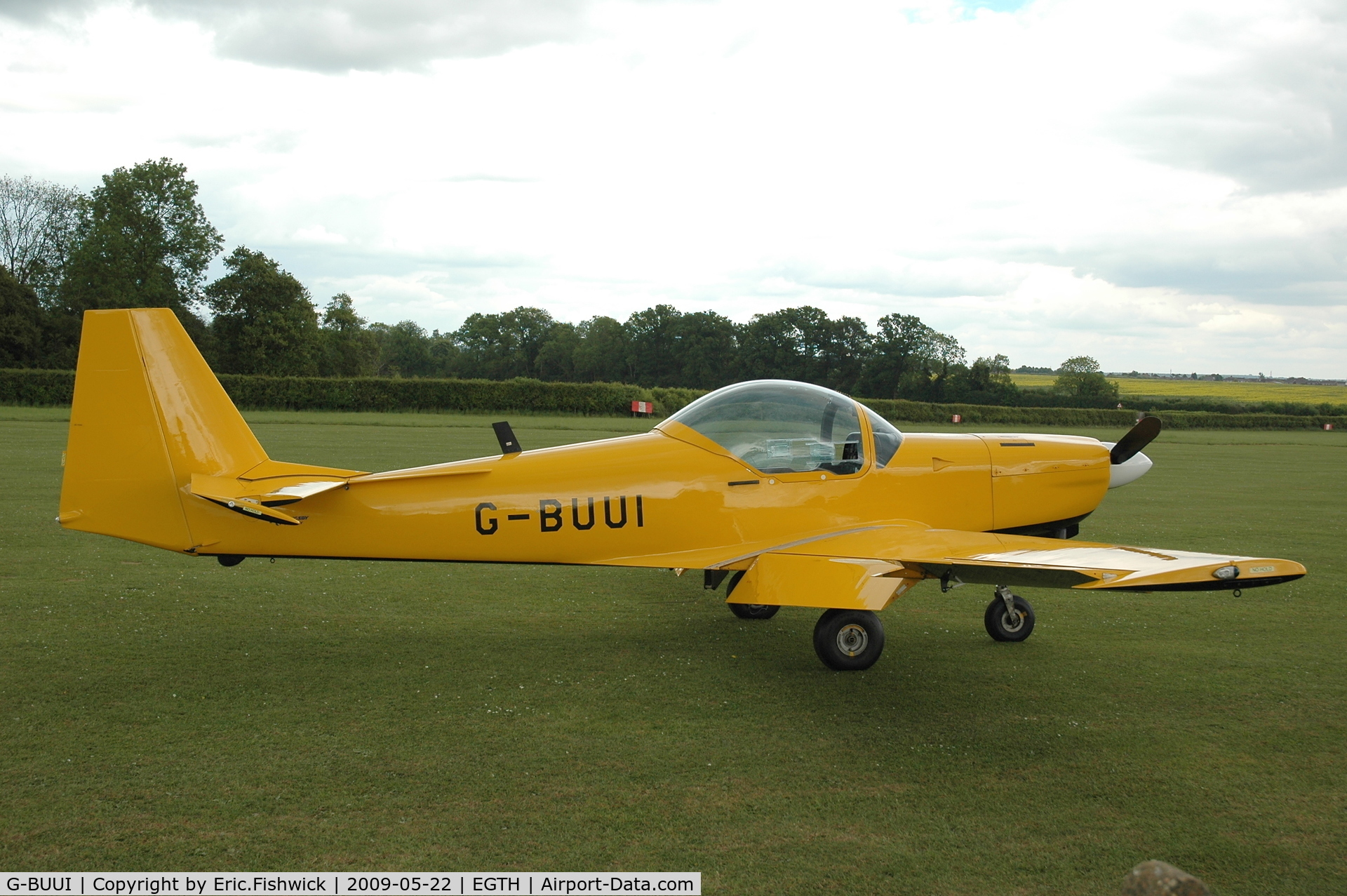 G-BUUI, 1993 Slingsby T-67M Firefly Mk2 C/N 2119, 2. G-BUUI visiting Shuttleworth (Old Warden) Aerodrome.