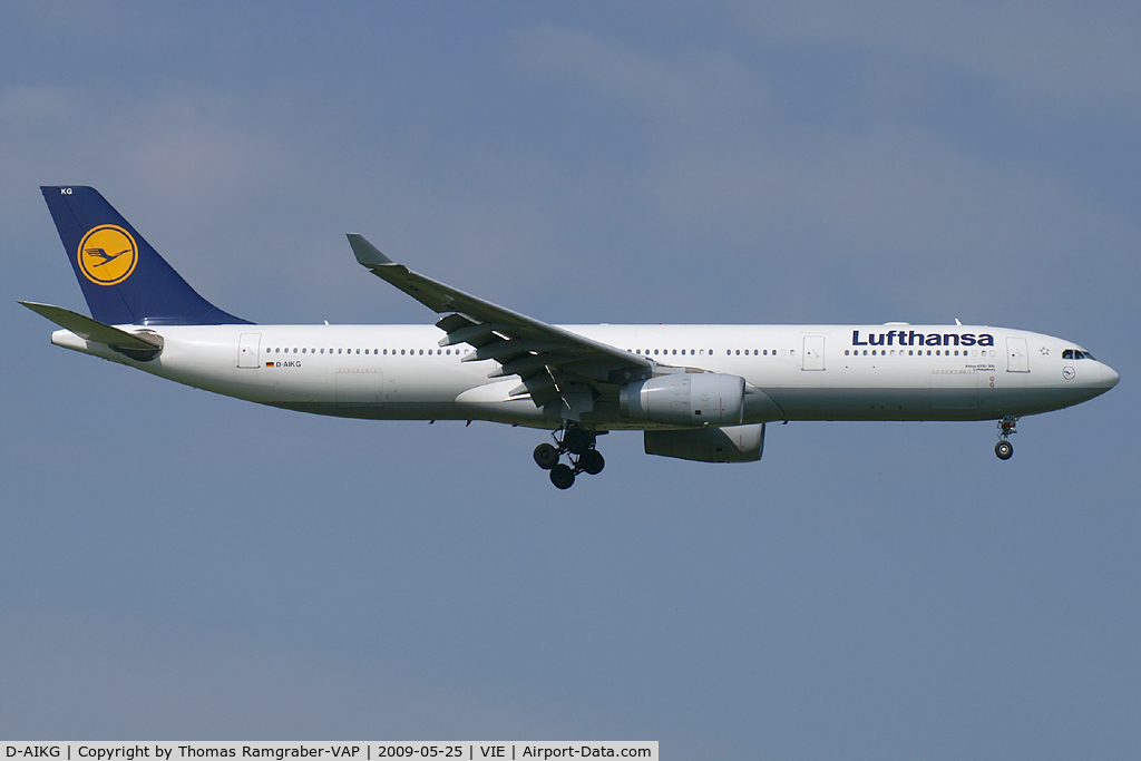 D-AIKG, 2005 Airbus A330-343X C/N 645, Lufthansa Airbus A330-300