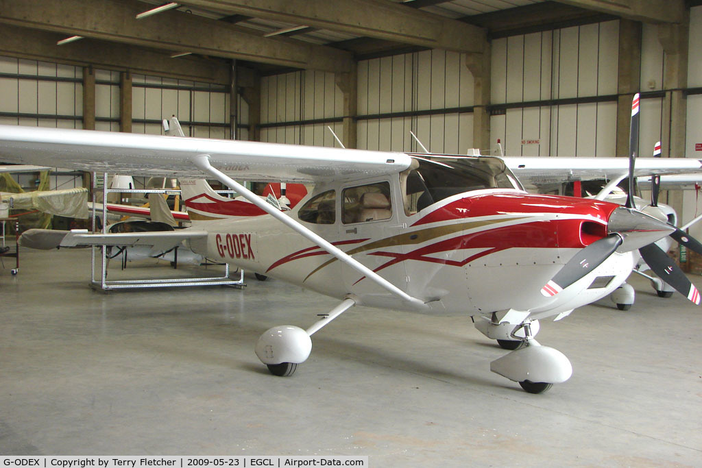 G-ODEX, 2007 Cessna 182T Skylane C/N 18282028, Cessna hangared at Conington