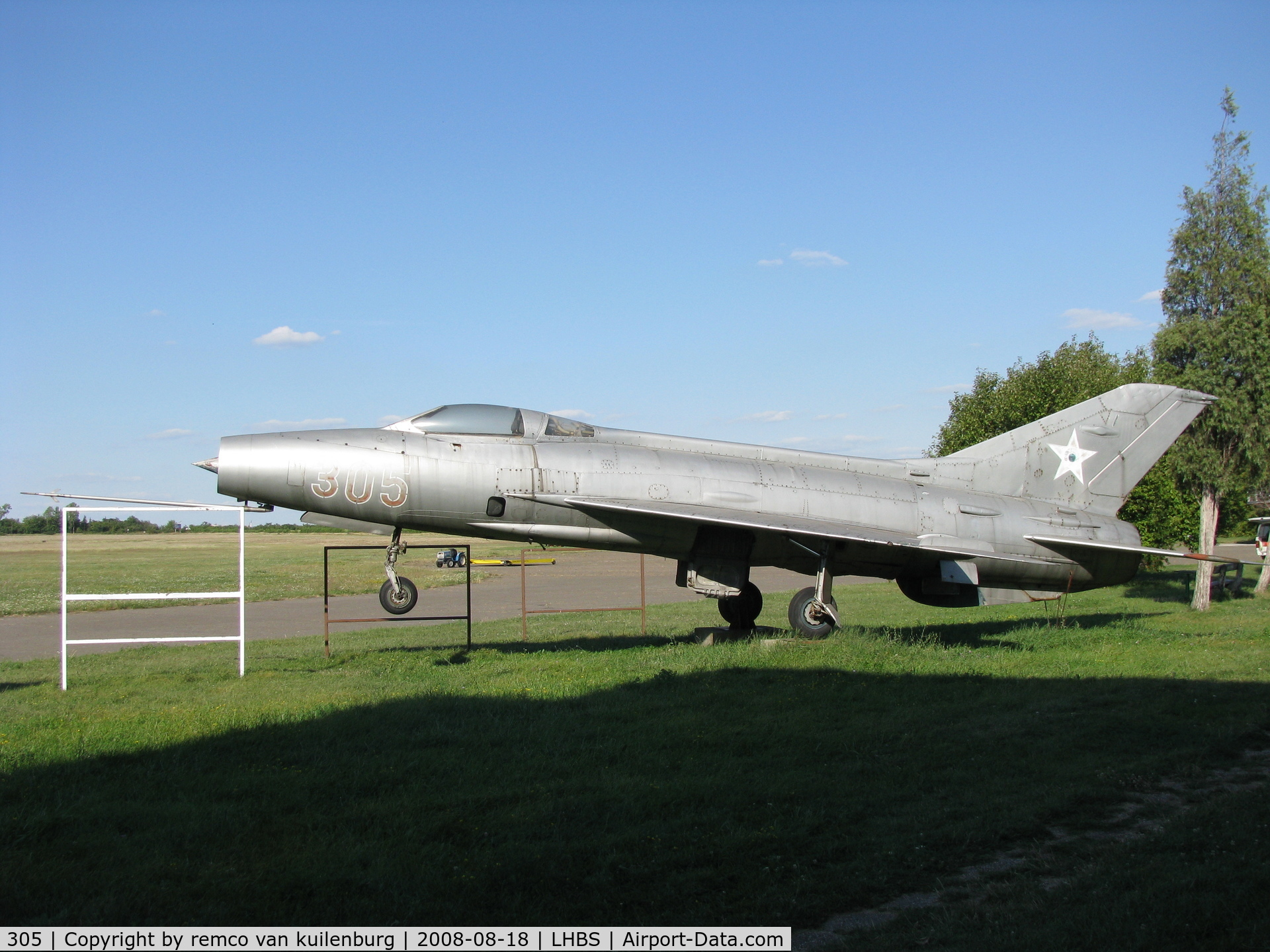 305, Mikoyan-Gurevich MiG-21F-13 C/N 741305, for many years preserved on Budaors