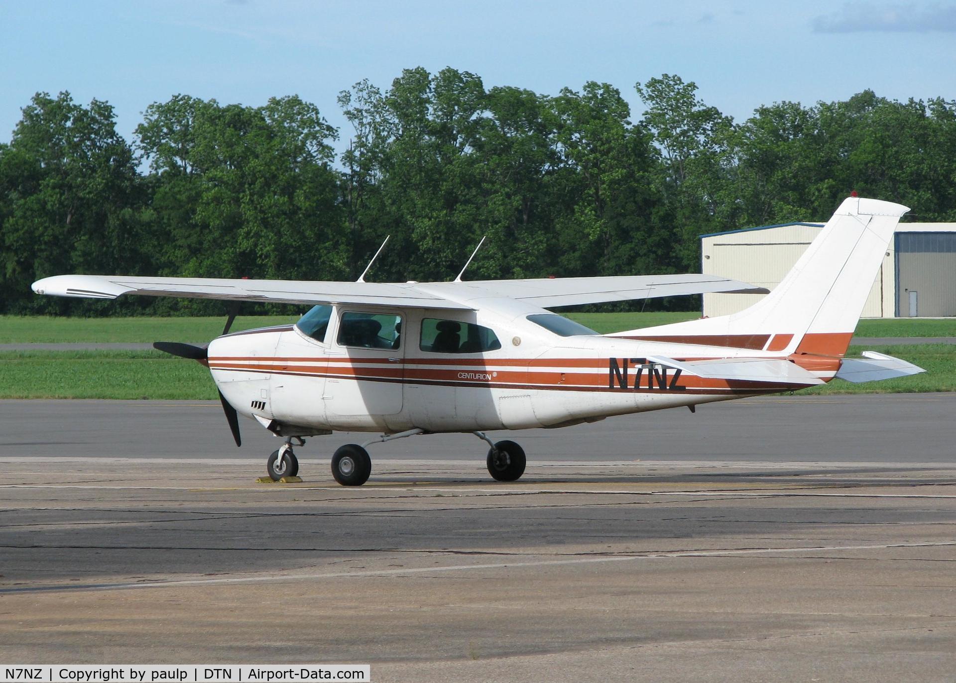 N7NZ, 1978 Cessna 210M Centurion C/N 21062854, At the Shreveport Downtown airport.
