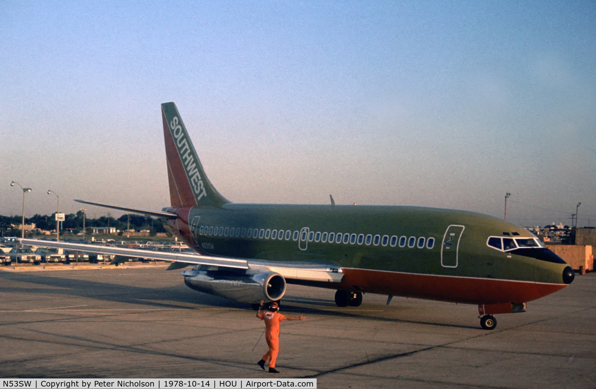 N53SW, 1978 Boeing 737-2H4 C/N 21534, Boeing 737 of Southwest Airlines arriving at Houston Hobby in October 1978.