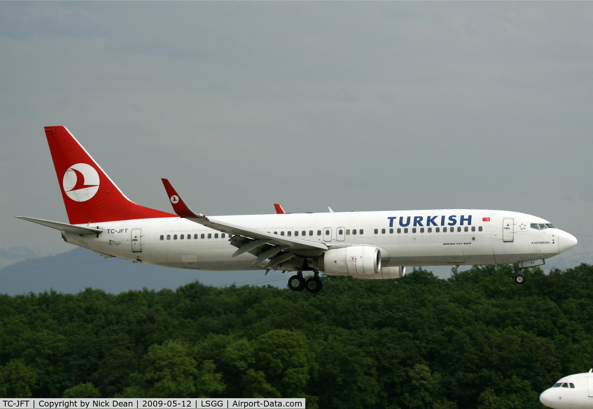 TC-JFT, 1999 Boeing 737-8F2 C/N 29780, LSGG