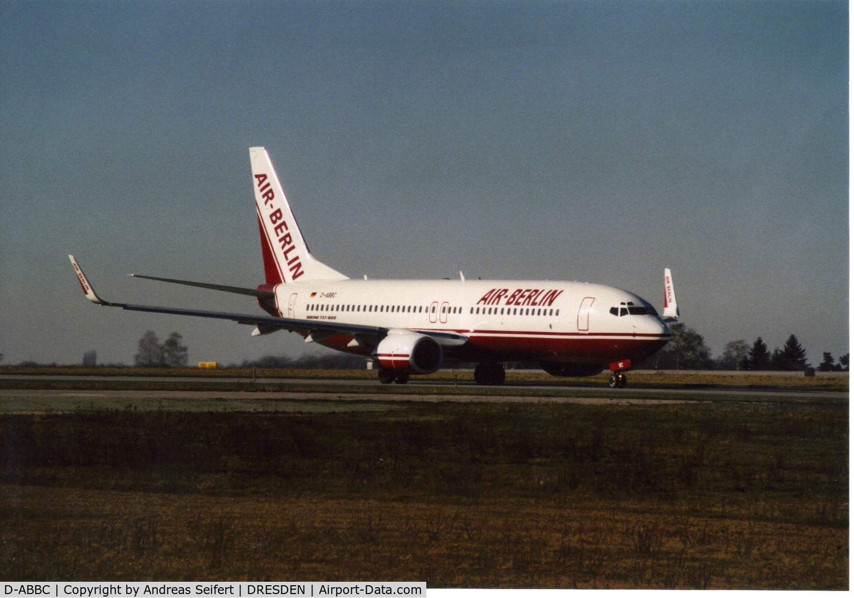 D-ABBC, 2001 Boeing 737-86J C/N 32625, Dresden 2002