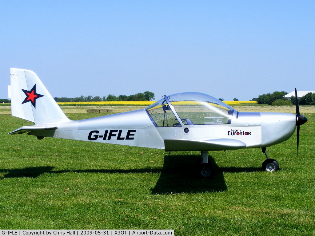 G-IFLE, 2004 Cosmik EV-97 TeamEurostar UK C/N 2113, Otherton Microlight Airfield