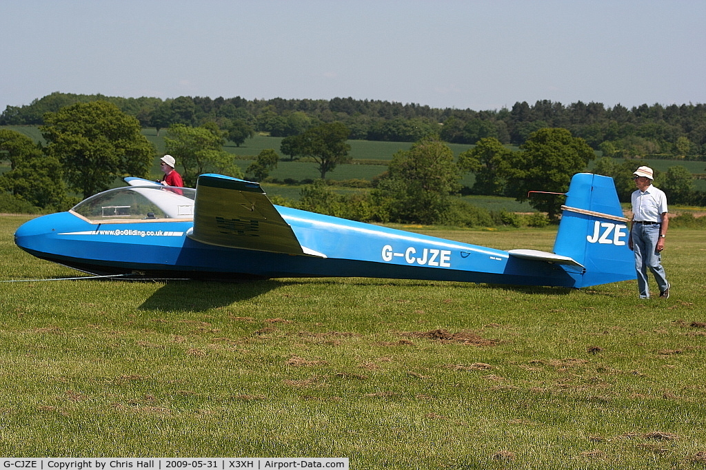 G-CJZE, 1973 Schleicher ASK-13 C/N 13423, Hoar Cross Airfield, home of the Needwood Forest Gliding Club