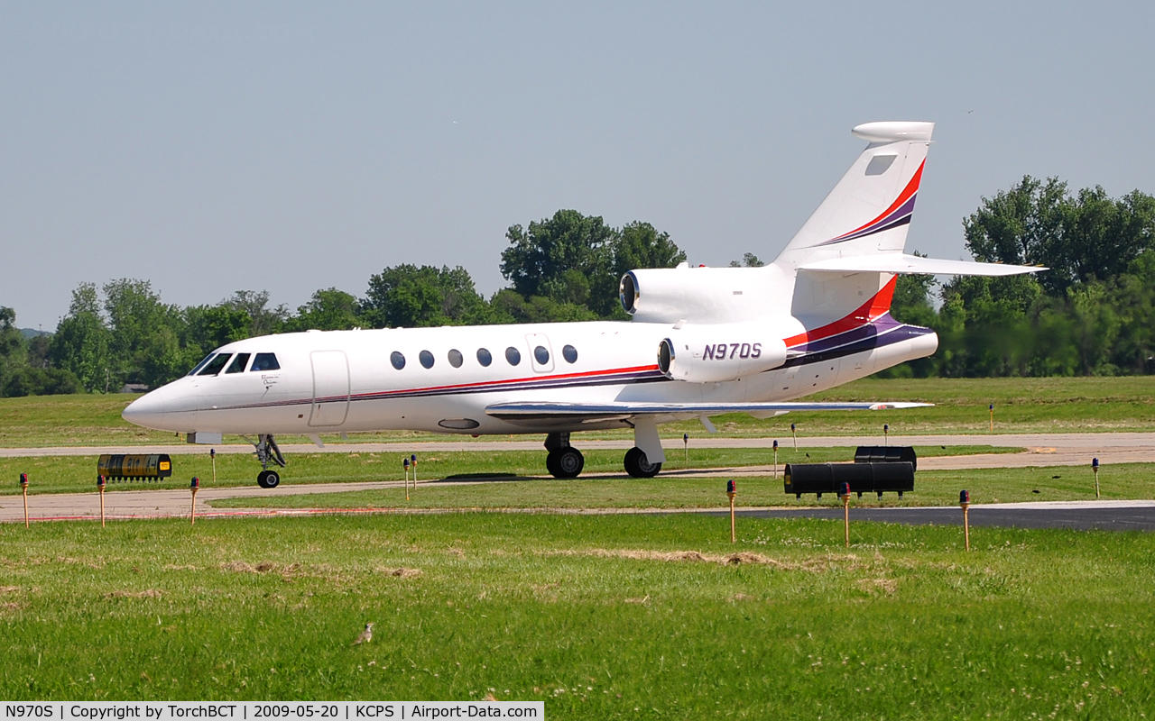 N970S, Dassault Falcon 50 C/N 238, Falcon 50 taxiing to parking at KCPS.