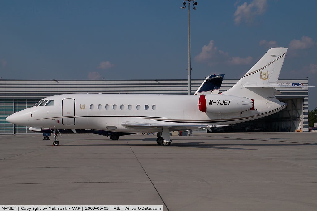 M-YJET, 2008 Dassault Falcon 2000EX EASy C/N 148, Falcon 2000