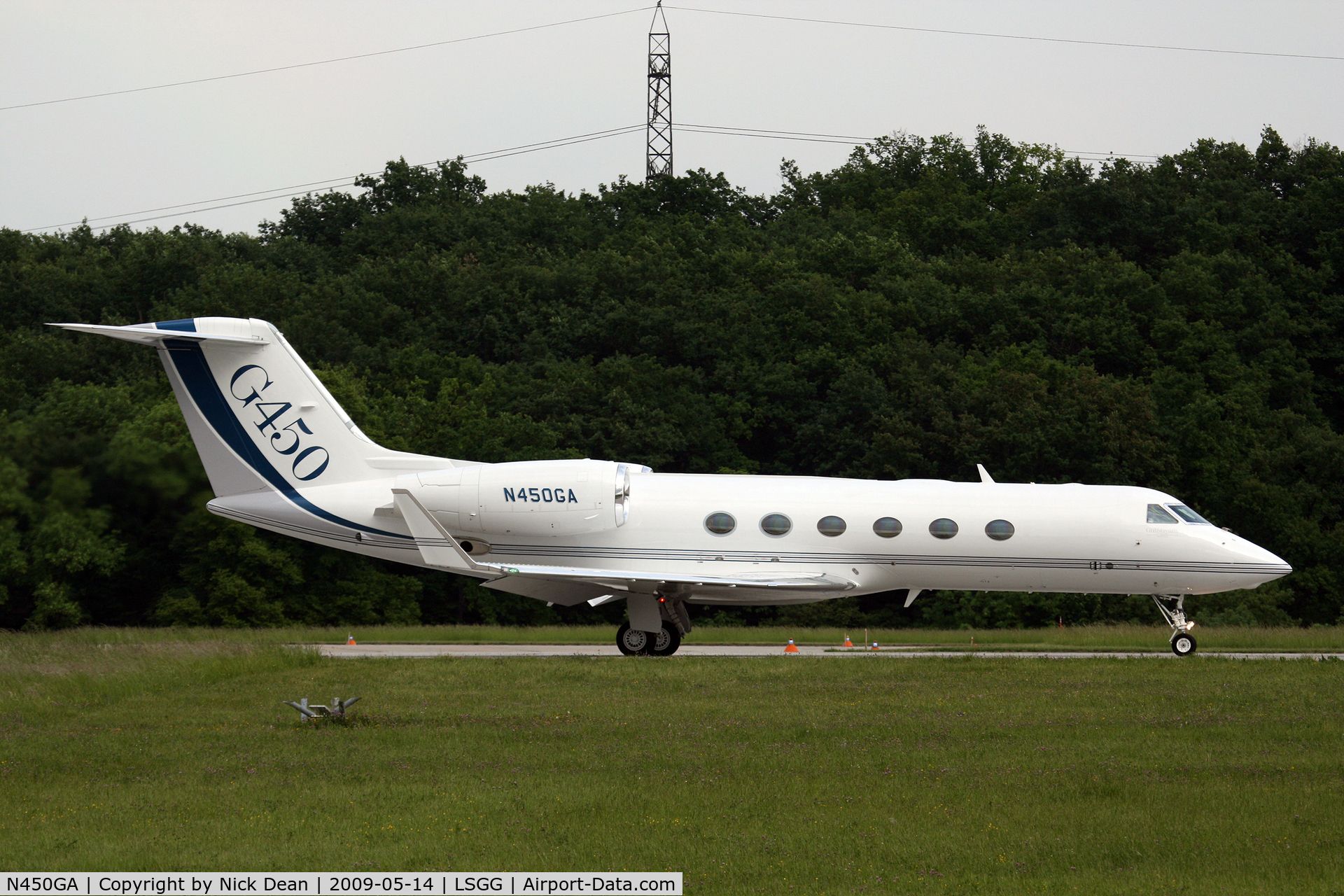 N450GA, 2008 Gulfstream Aerospace GIV-X (G450) C/N 4144, LSGG